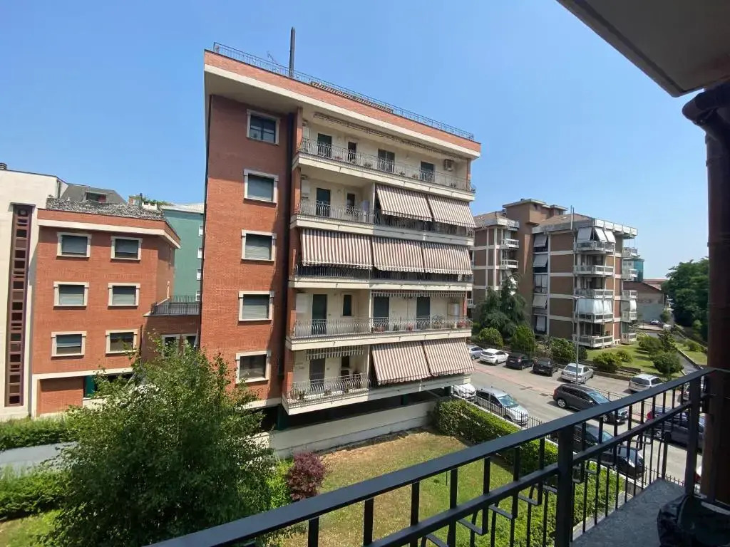 Chicco Apartment Family