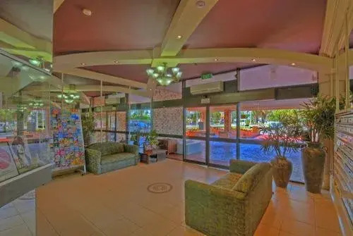 Thornton Tower Apartments
