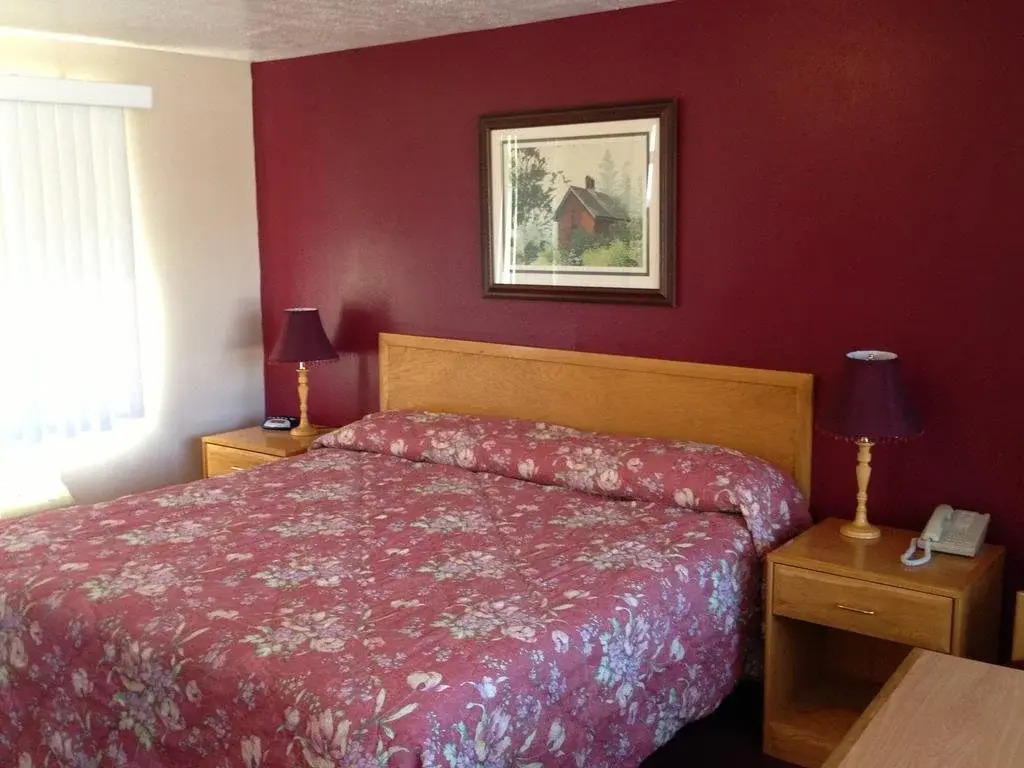Purple Sage Motel