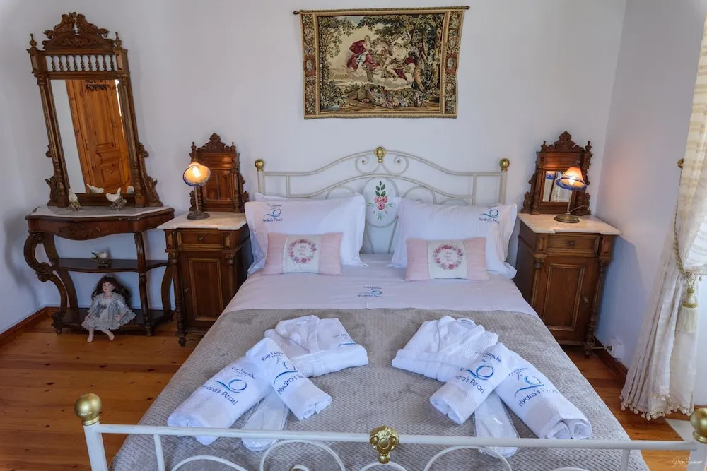 Hydras Pearl - Gold Pearl, Luxury Mansion, No Steps, 120m from the port