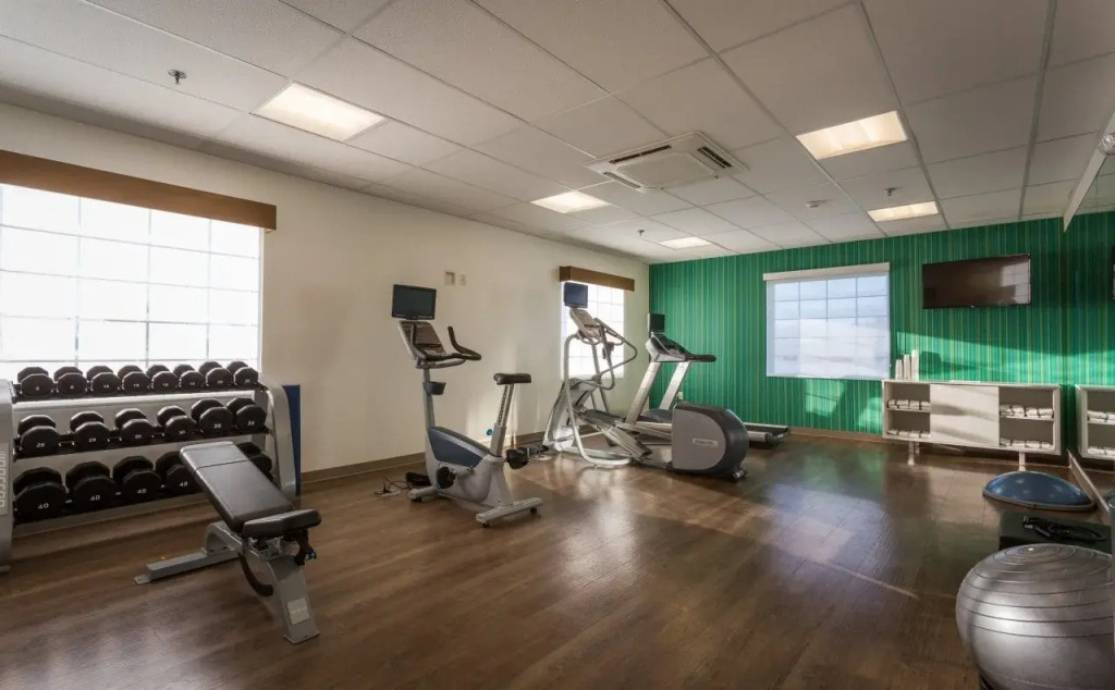 Holiday Inn Express Hotel & Suites Reading by IHG
