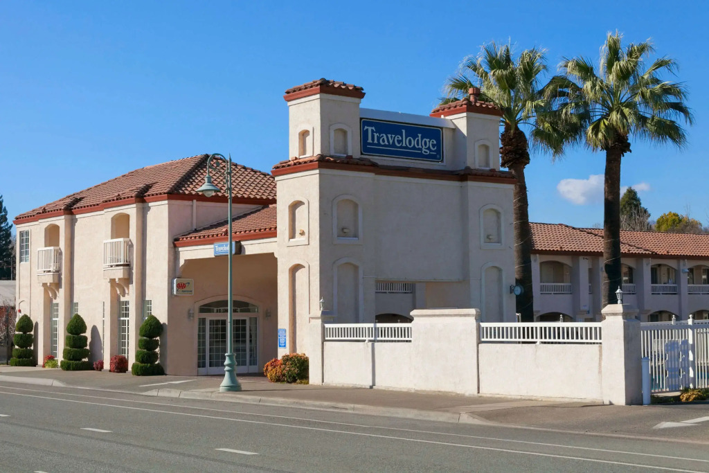 Super 8 By Wyndham Monticello