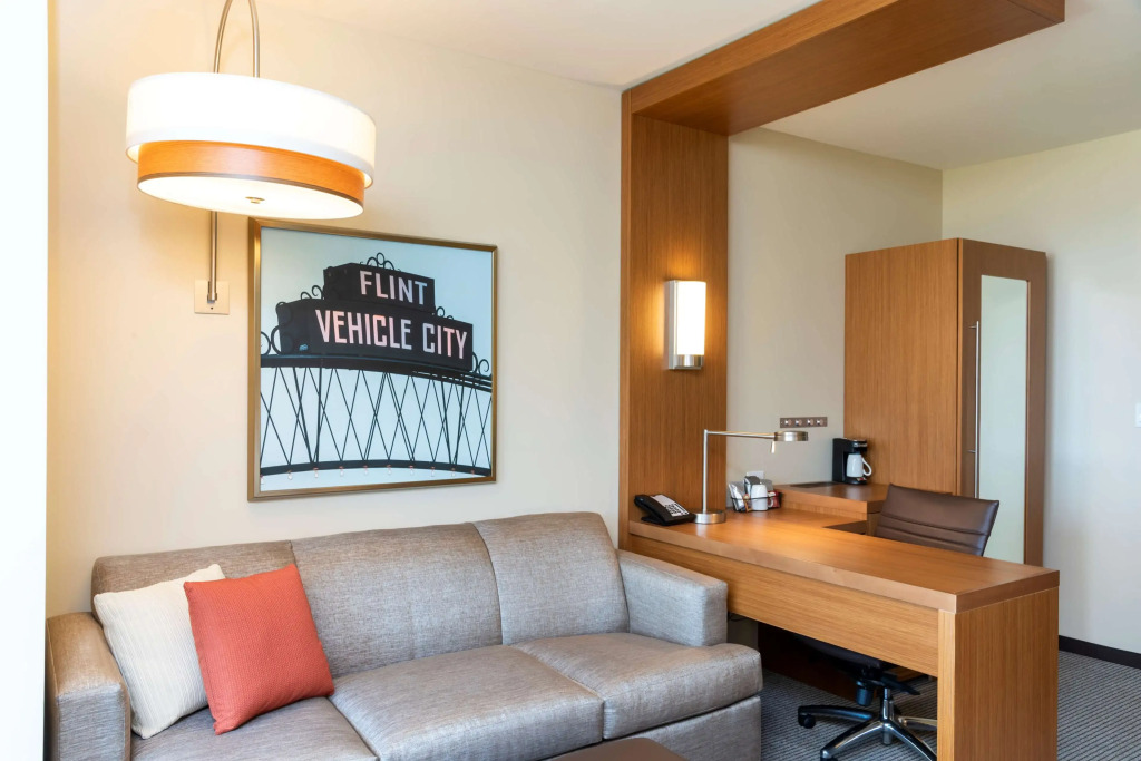 Hyatt Place Flint / Grand Blanc