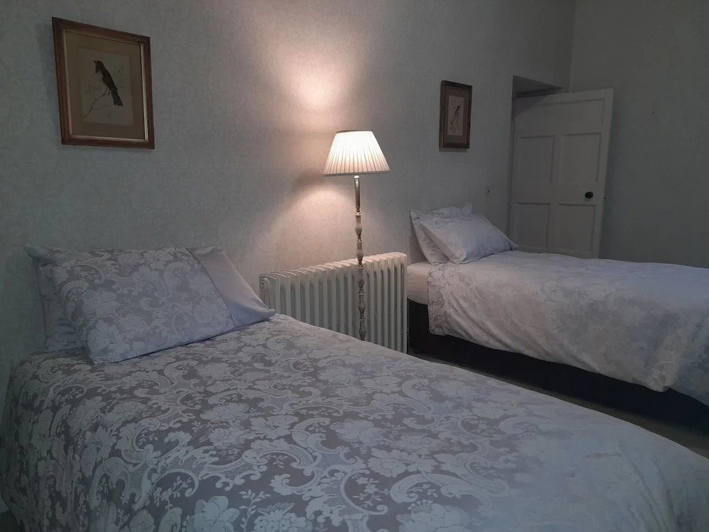 2 Bed Suite With Tea/coffee Making Facilities