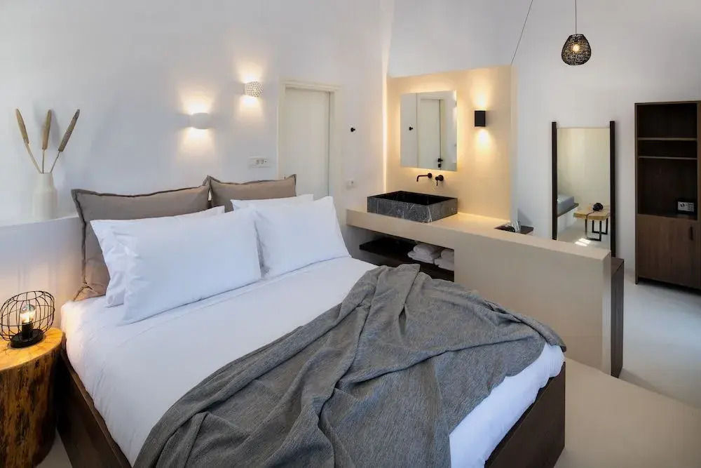 Azanti Suites