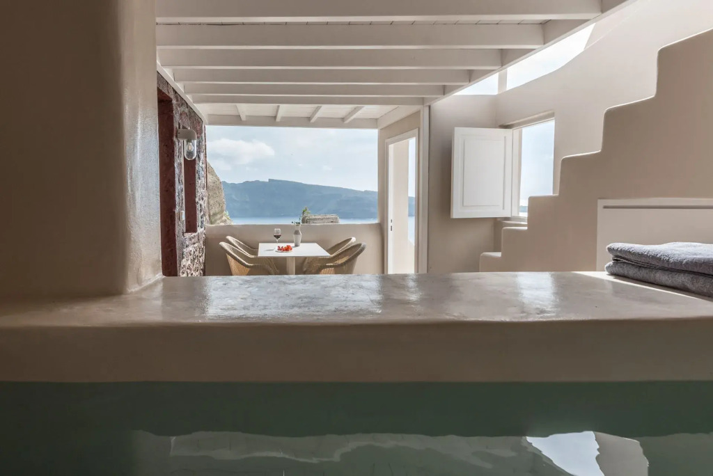 Art Maisons Oia Castle