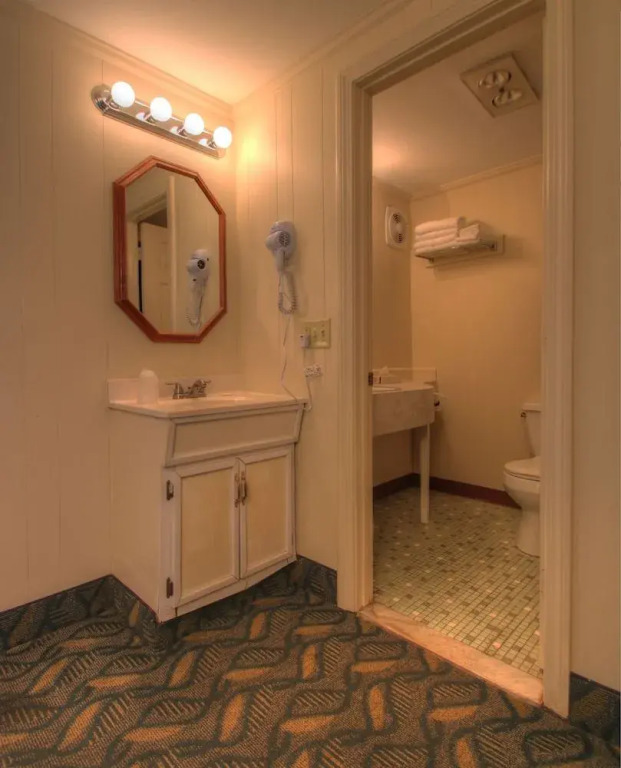 Seashore Park Inn
