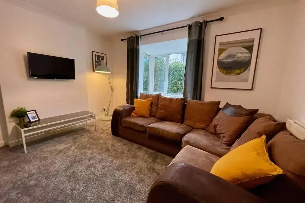 House Near Llandaff for up to 6 With Parking