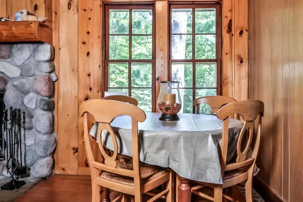Hearthwood Beach House - On Lake Tomahawk