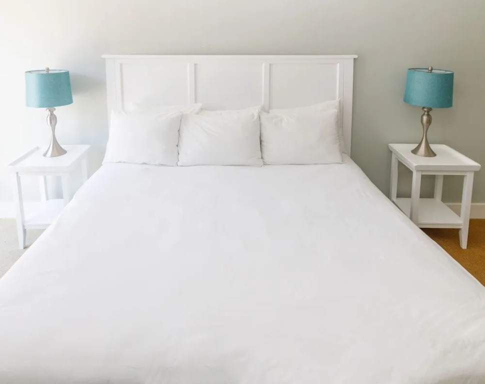 Admirals Inn Resort