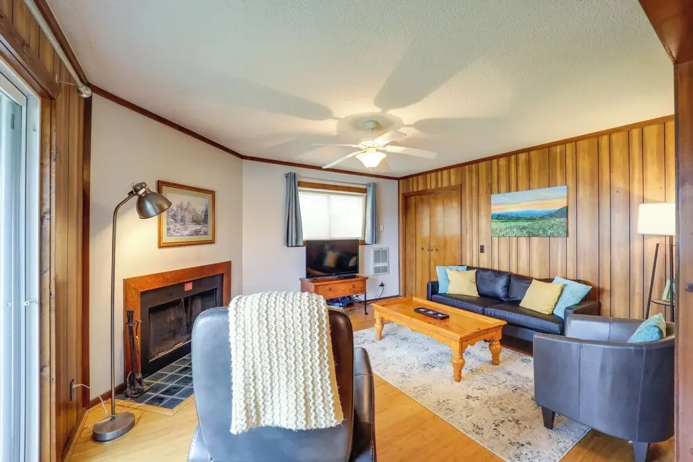 Pool Access & Slope Views: Beech Mtn Condo!