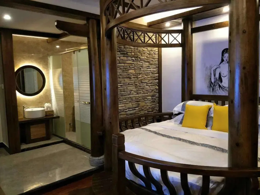 The Longmen One Inn