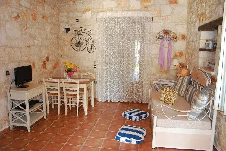 Kavos Psarou Villas