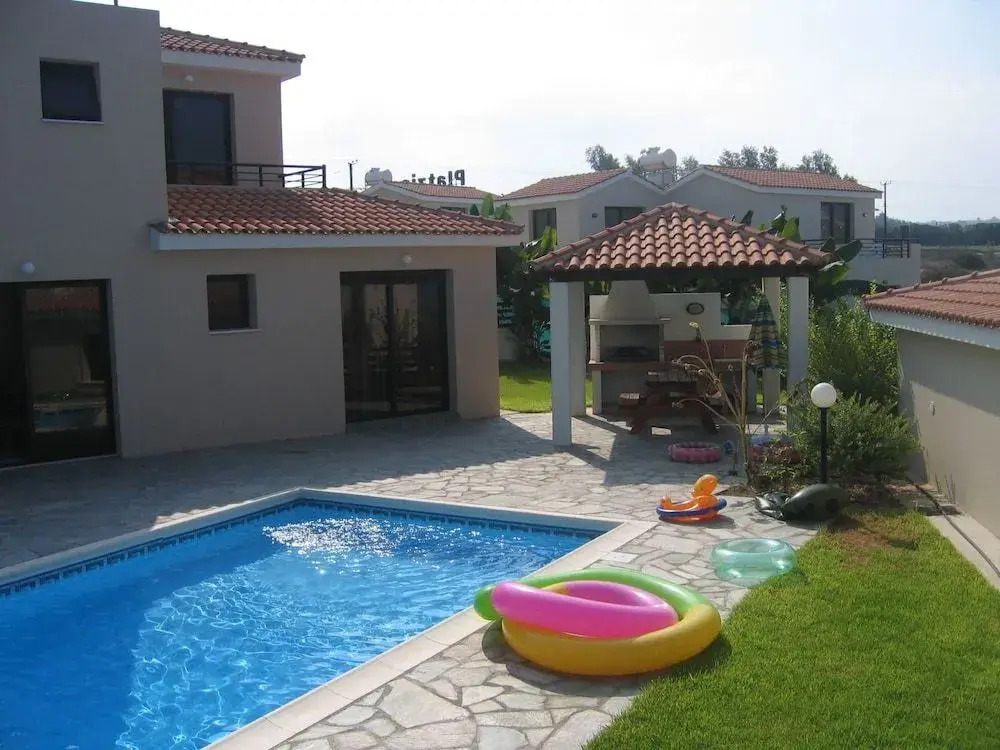Five Waves Holiday Villas