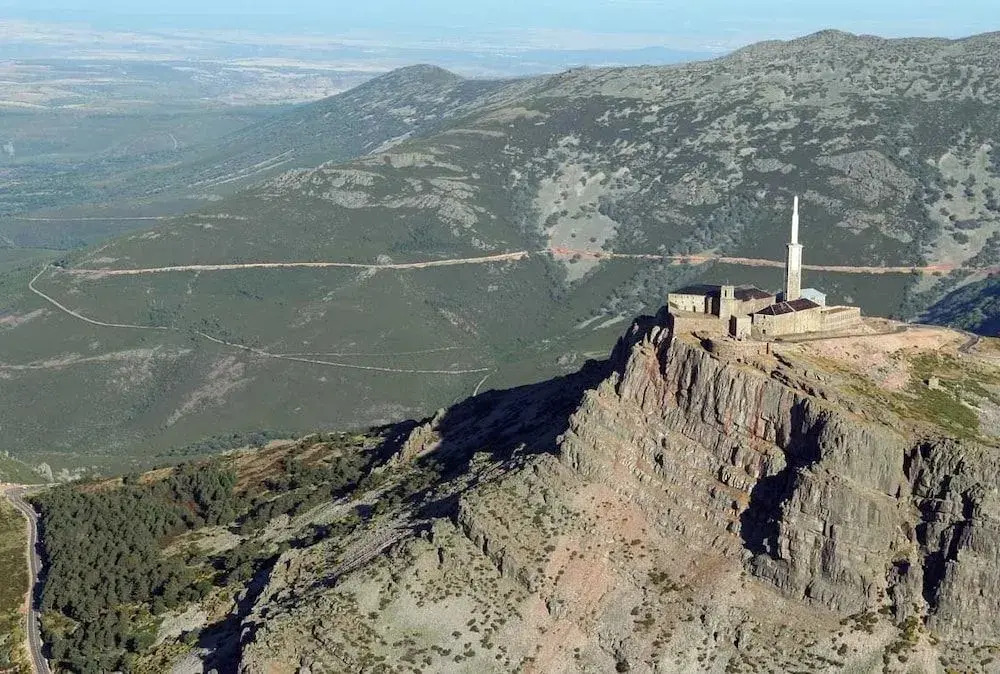 Hospedería del Santuario de la Peña de Francia