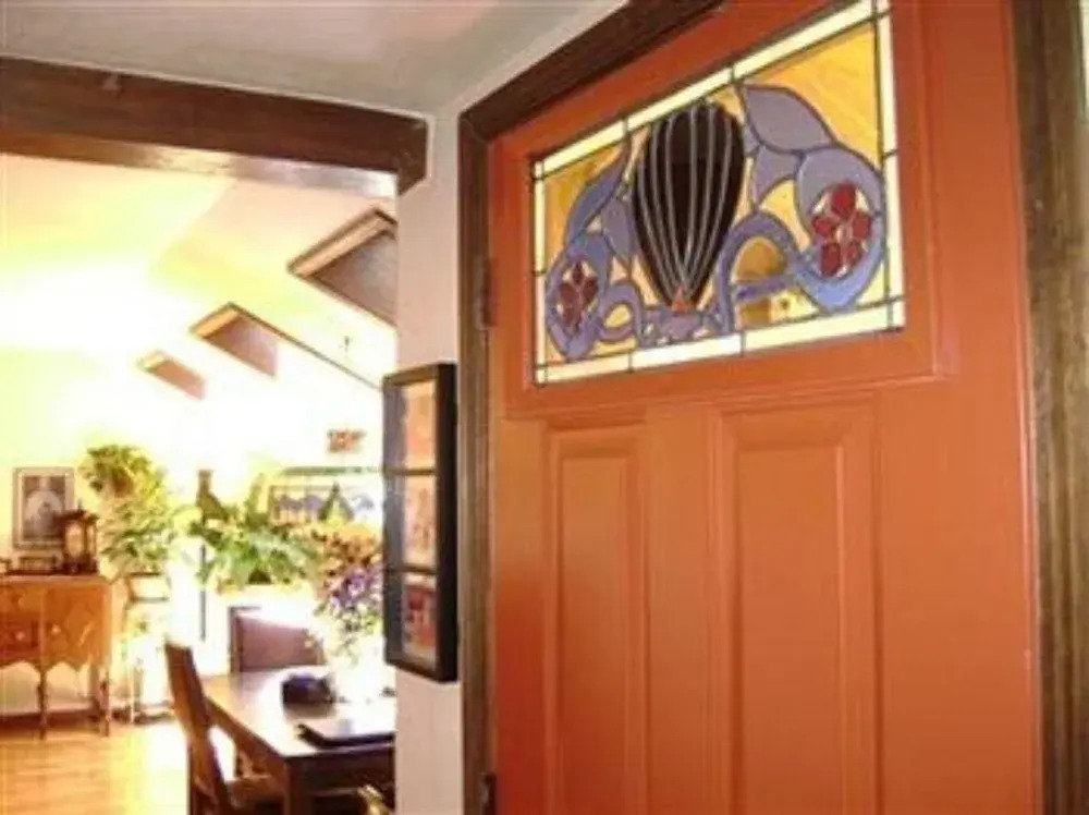 Whispering Pines Inn