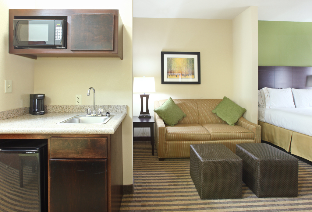 Holiday Inn Express & Suites Maumelle by IHG
