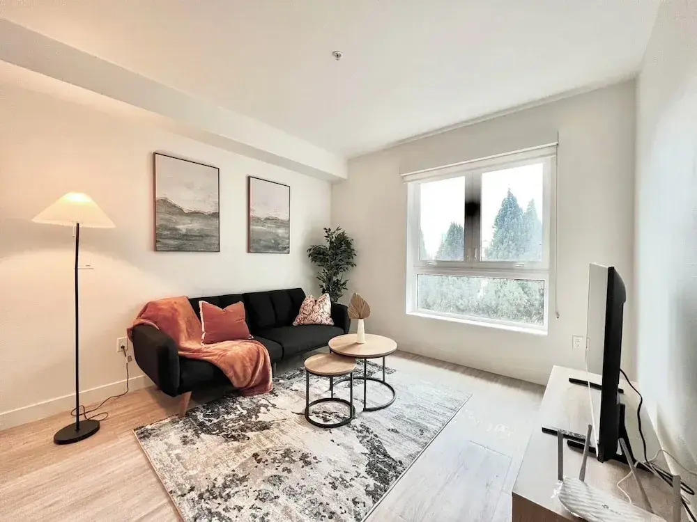 Stylist Downtown LA Gateway- Studio Apt