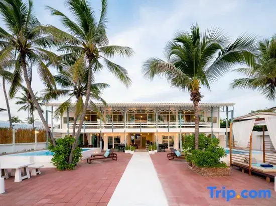 Large Private Beachfront Venue Huahin | 2 Villas for 32 | 3 Pools | BBQ