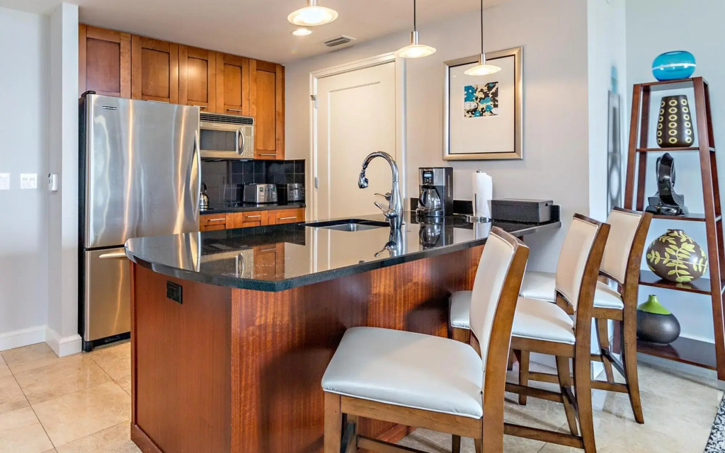 Ocean view 1 bedroom condo