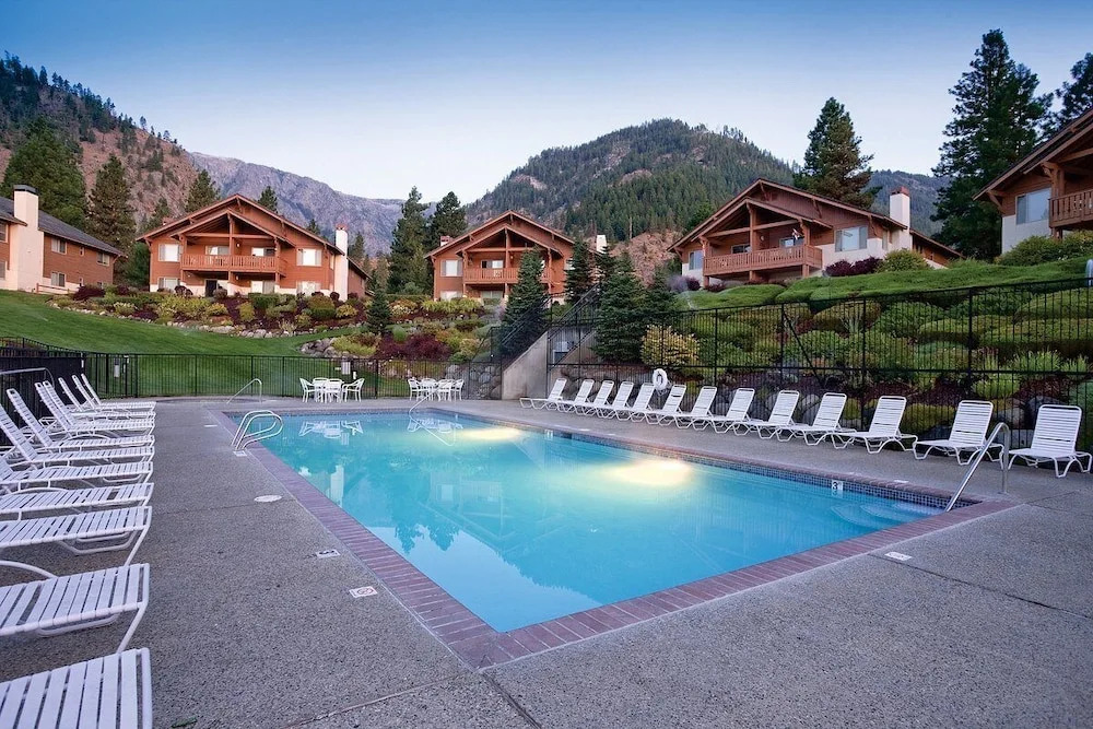 Vacation Winter Getaways at Leavenworth