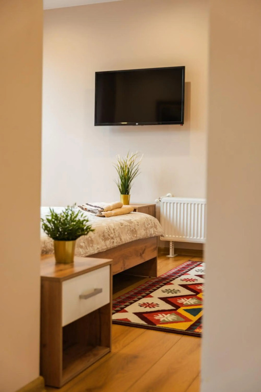 The White Horse Apartment 1