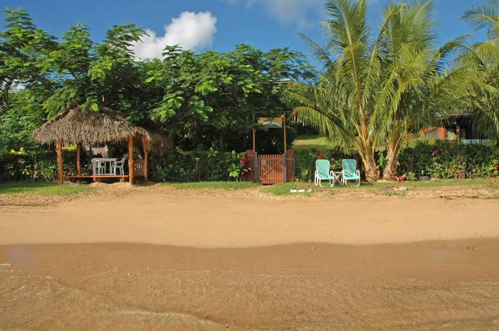 Coconut Grove Beachfront Resort