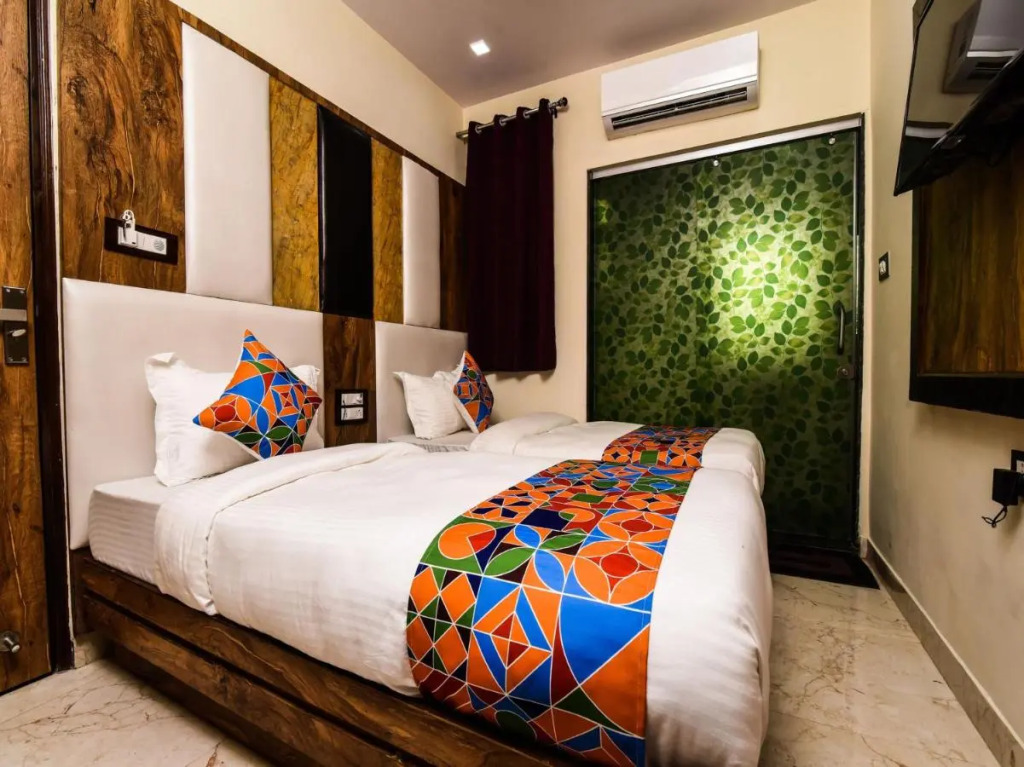 Hotel Dollar Inn