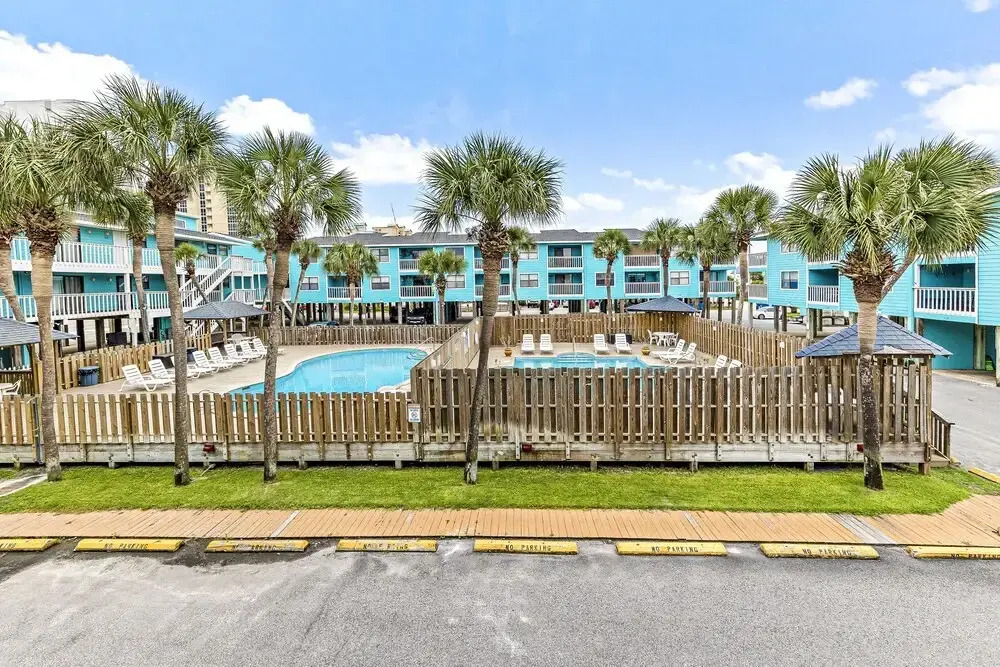 Lani Kai 118