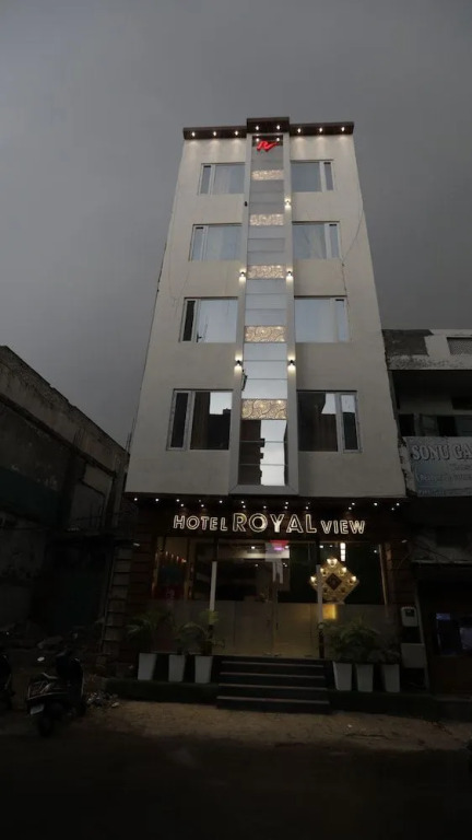 OYO 77326 Hotel Royal View