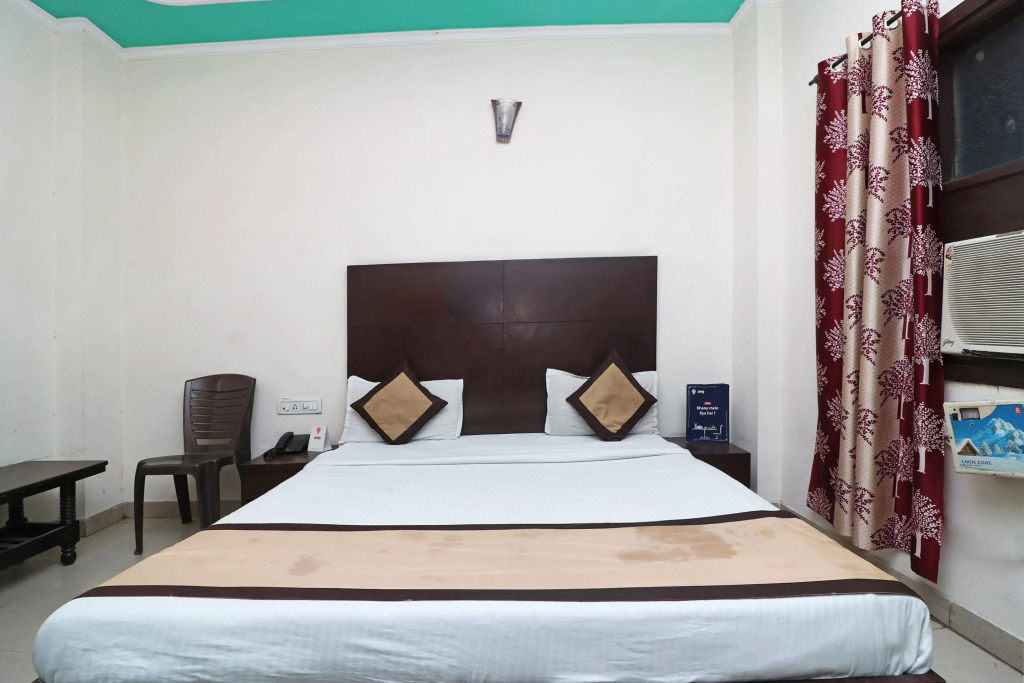 Hotel O Aura Palace Deluxe