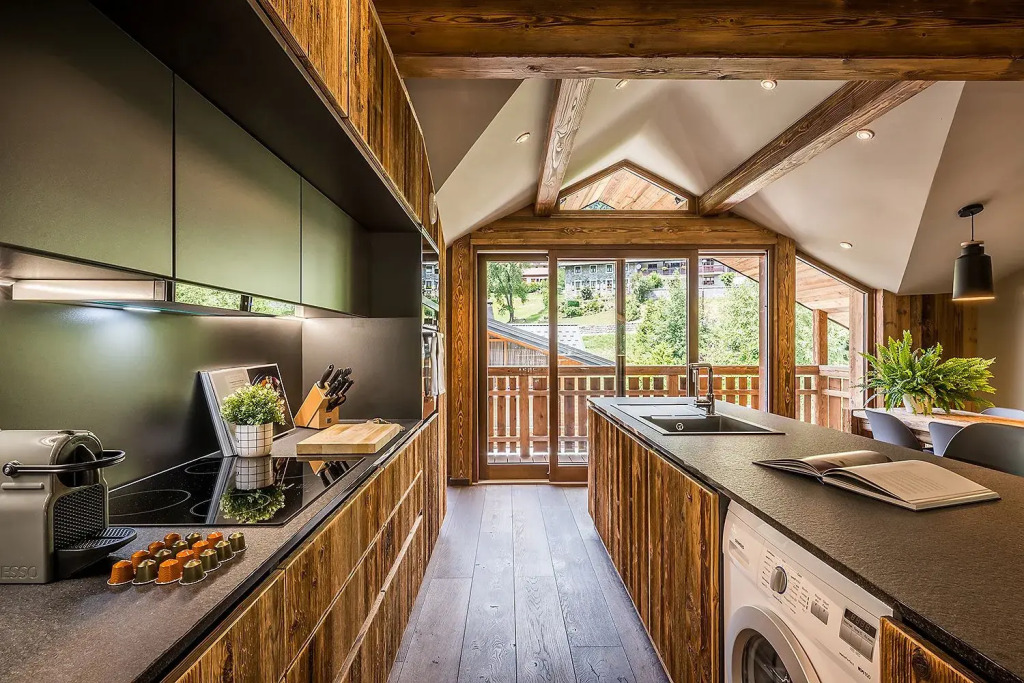 Moulin II - Design Chalet With Private Hot-tub and Garden