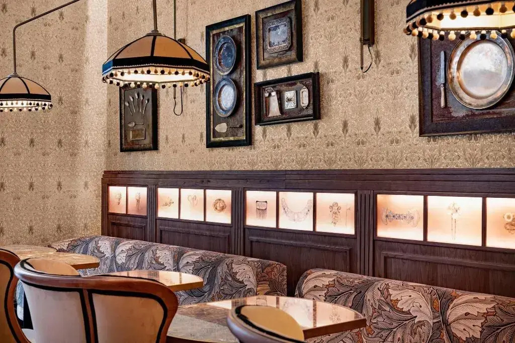 Palacio Santa Clara, Autograph Collection