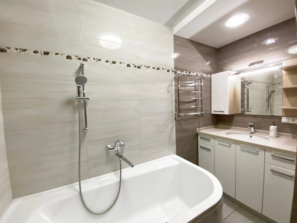 2-bedroom apartment Most City Area, Ekaterynoslav square