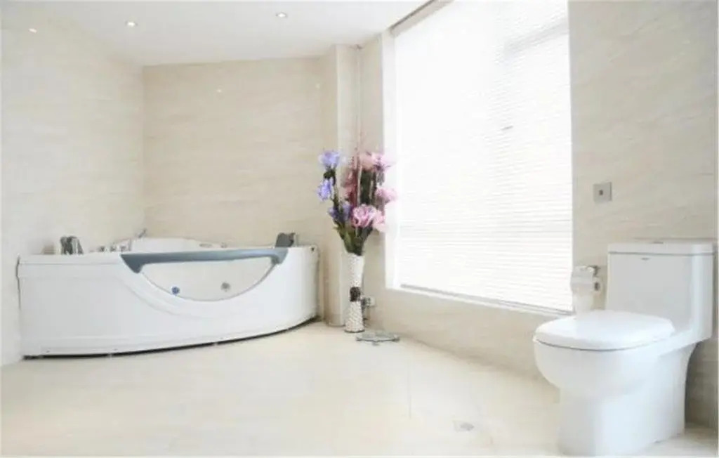 Xiahe Jiusheng international Hotel