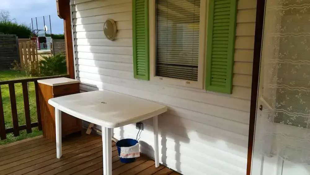 Bungalow With 2 Bedrooms in Mimizan, With Pool Access and Furnished Te