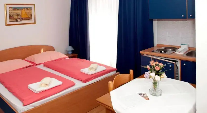 Marko Apartments