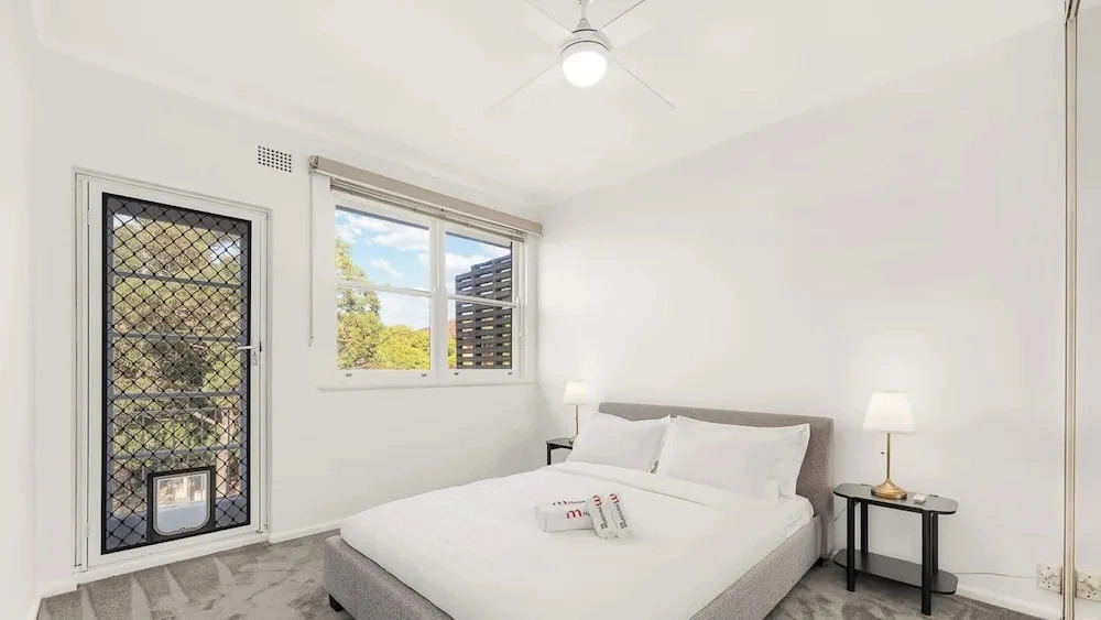 Metawise 2BR Apt Steps to Brighton-le-sands Beach