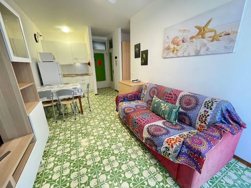 Cozy Flat With Swimming Pool