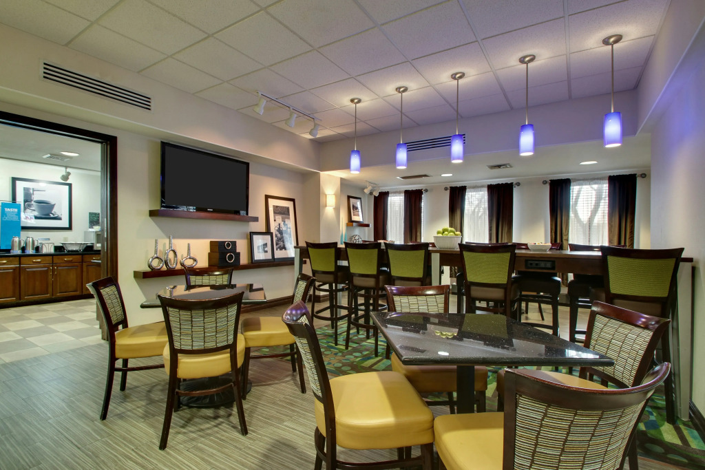 Hampton Inn