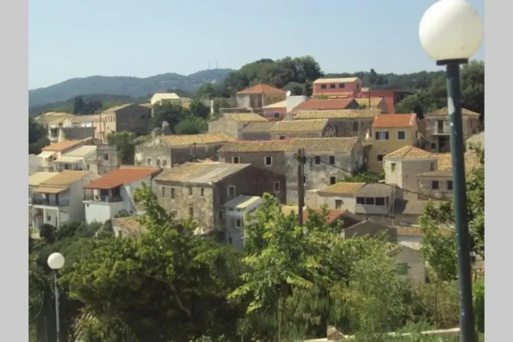 Pozzo House Corfu - Traditional House for 3 near Agios Georgios Beach