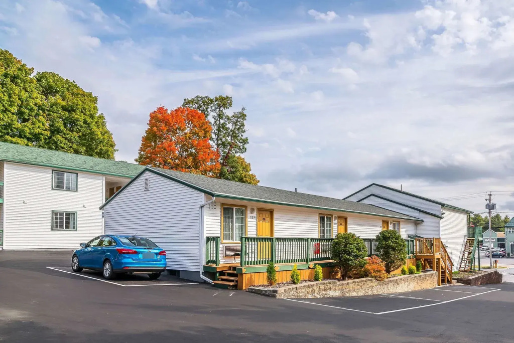 Blue Line Inn Lake George