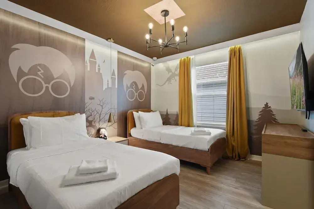 Luxury Disney Home w/Private Pool Spa Game Bar