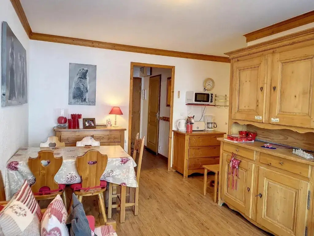 Appartement Les Menuires, 3 pièces, 6 personnes - FR-1-178-310