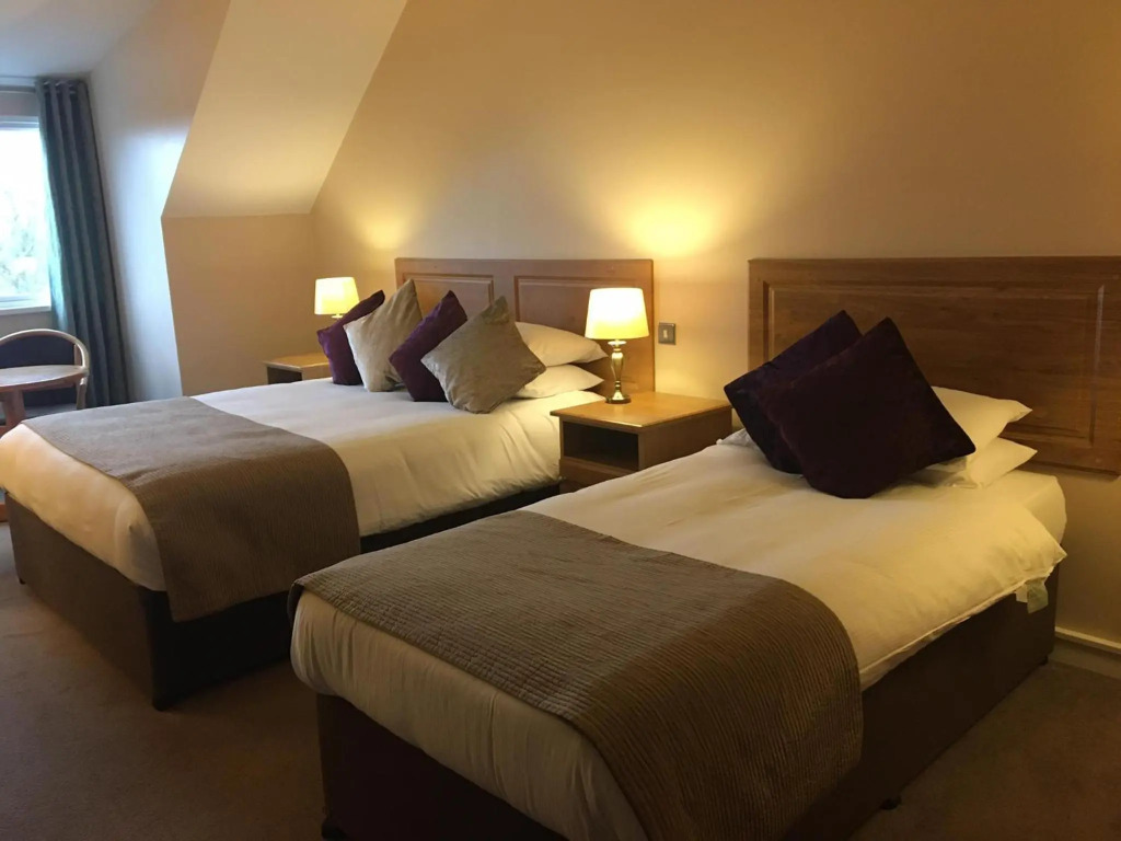 Deebert House Hotel