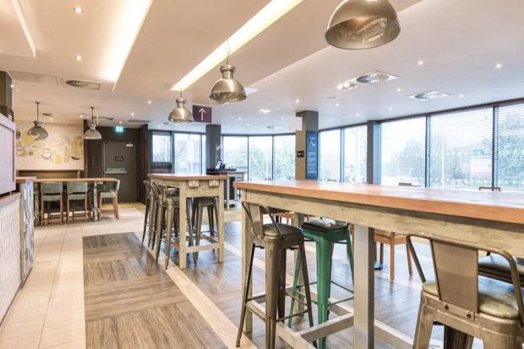 Premier Inn Wokingham Town Centre Hotel