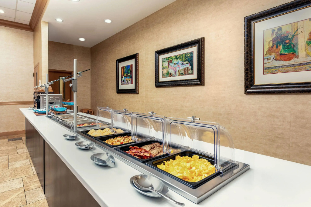 Hawthorn Extended Stay by Wyndham West Palm Beach Airport