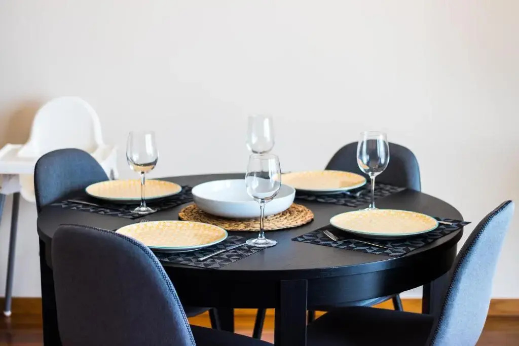 Acacia Apartment
