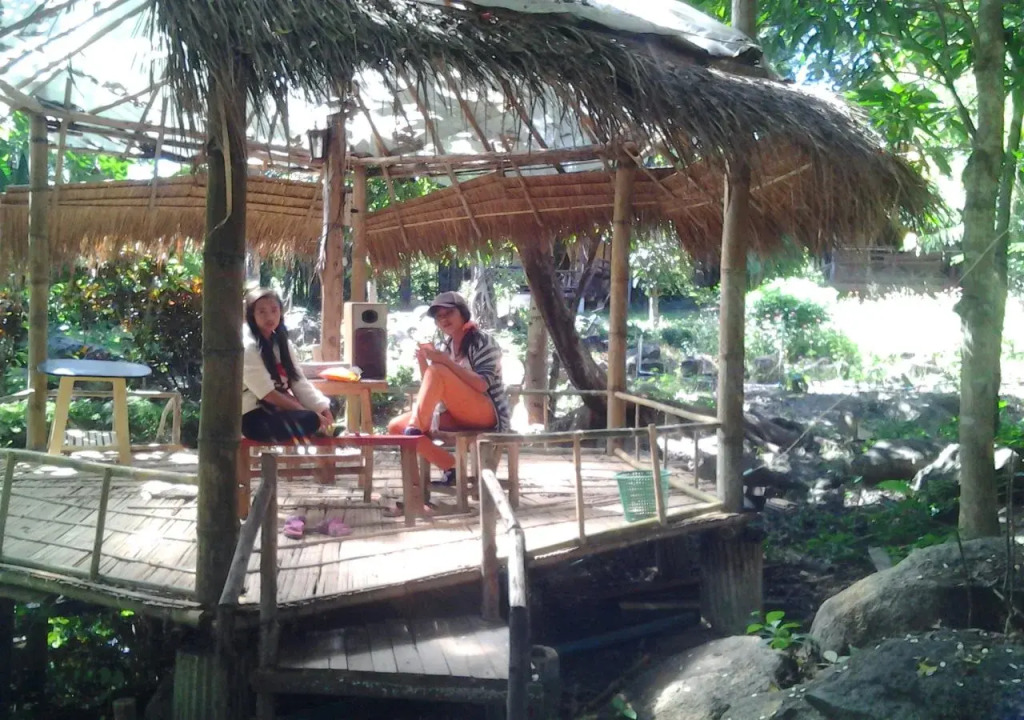 Baannumhoo Homestay Resort & Camping