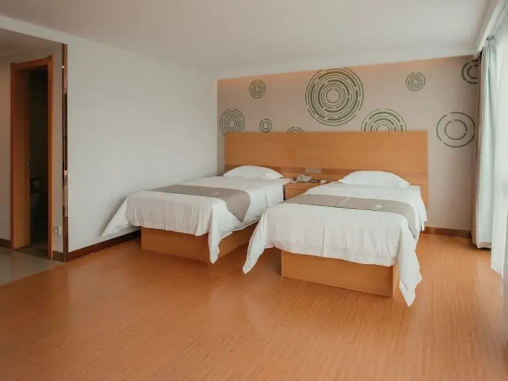 GreenTree Inn Guangxi Zhuang Autonomous Region Guilin Lingui District Luhu International Express Hotel